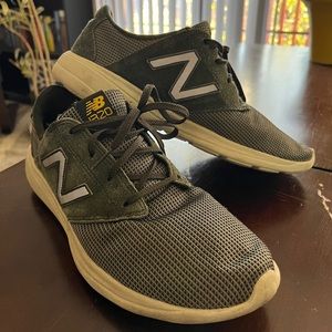 Green new balances size 9.5